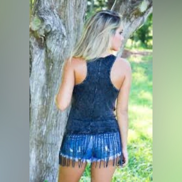 NWOT Shhh I'm Hunting Cowboys Black Distressed Western Tank Top Women's Medium M - Picture 13 of 14